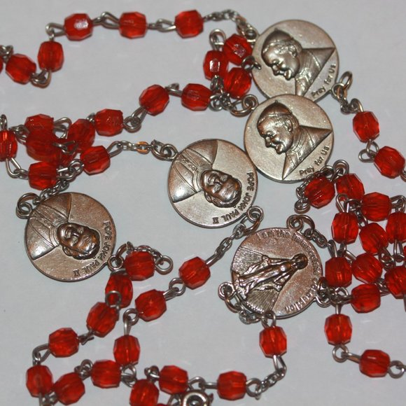 Rosary Red Bead 5 Pope Medallions - Picture 2 of 3